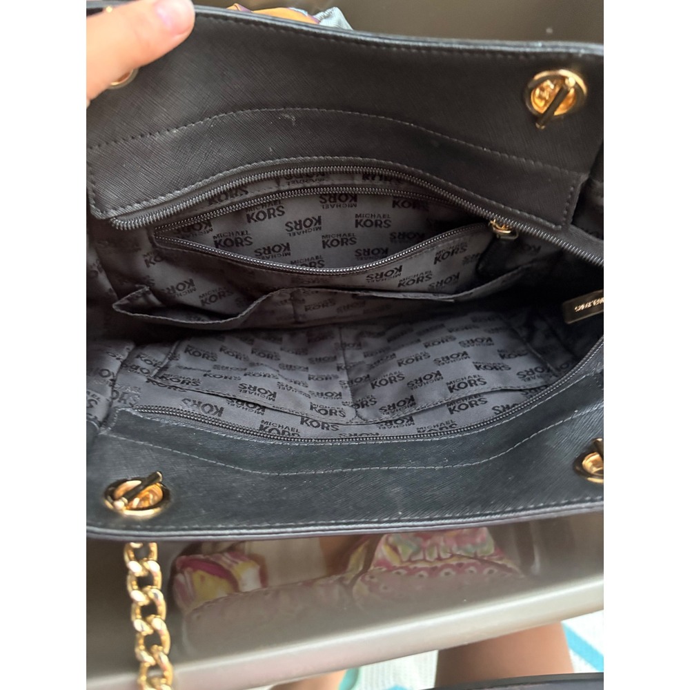 Michael Kors Jet Set East West Chain Tote Black Saffiano Leather Gold Hardware - Picture 7 of 9